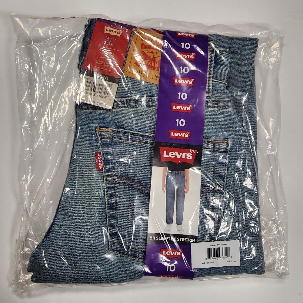 Levi's